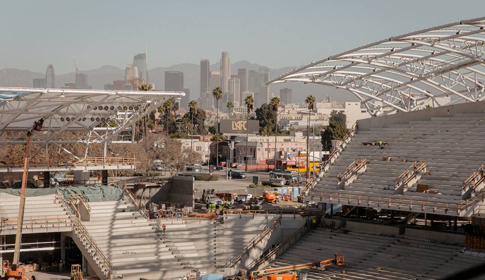 LA 2028 : Le Banc of California Stadium prend forme