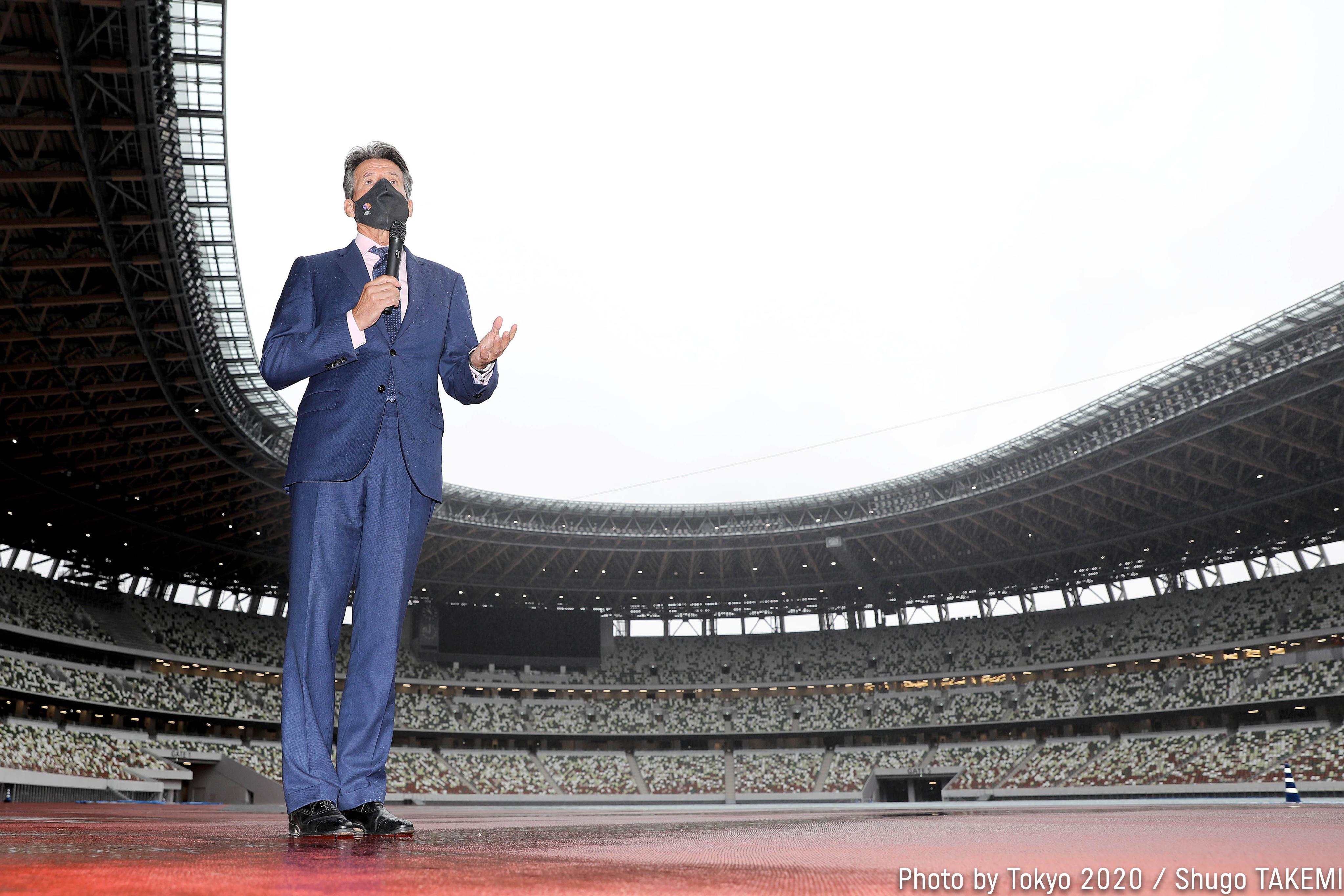 Tokyo 2020 : Sebastian Coe en visite au Stade Olympique