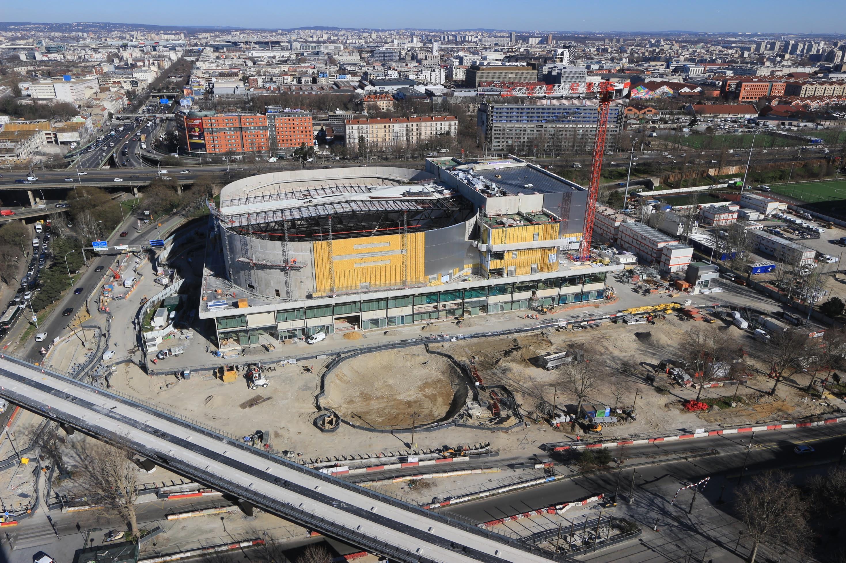 Paris 2024 : Les travaux de charpente progressent au-dessus de l&rsquo;Adidas Arena