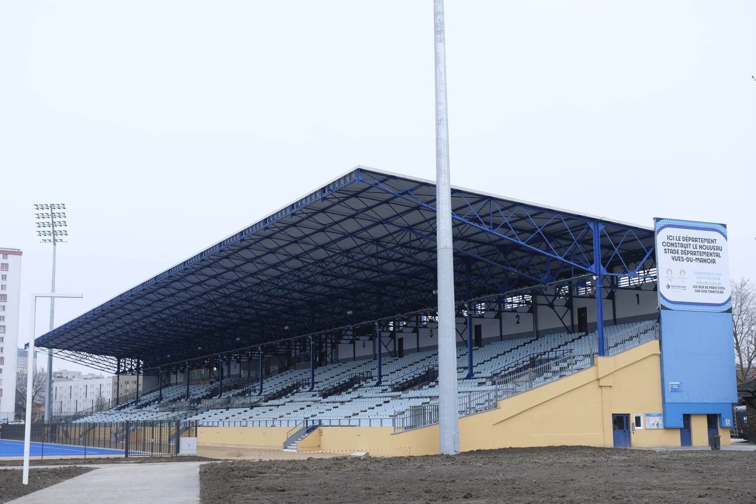 Paris 2024 : Remise des clés du Stade Yves-du-Manoir métamorphosé