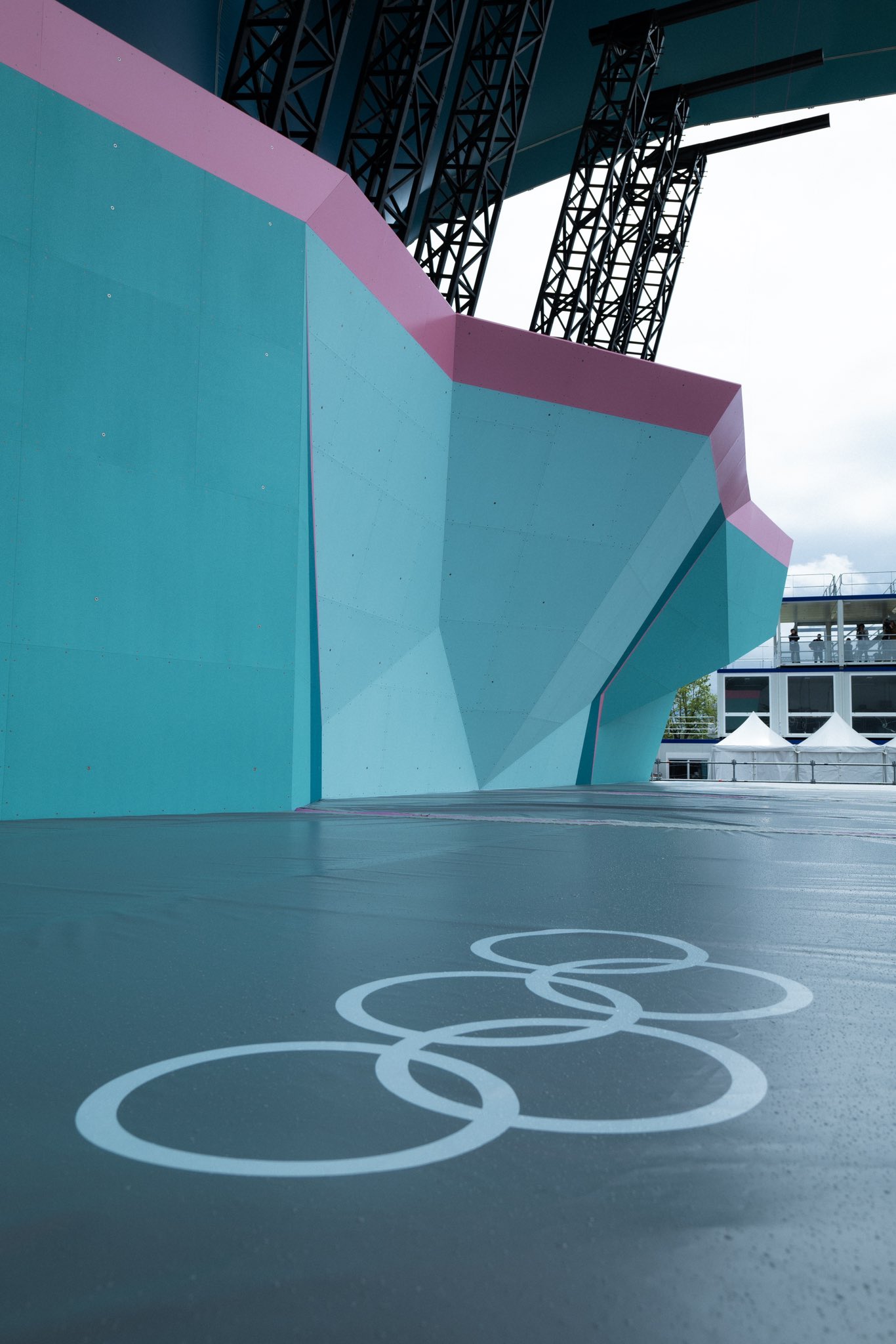 Paris 2024 : Aux couleurs du « Look des Jeux », le site d&rsquo;escalade se dévoile