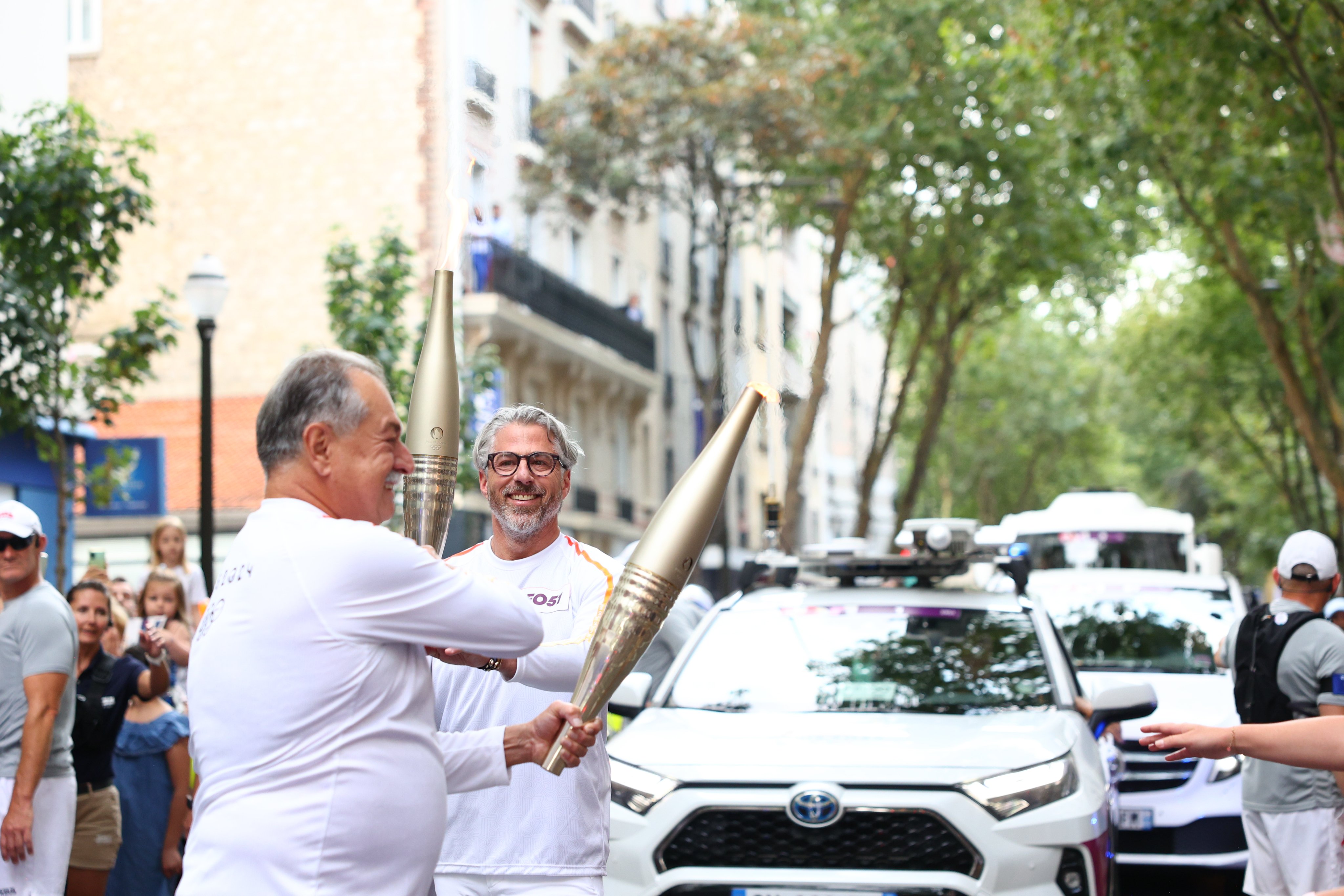 LA 2028 et Brisbane 2032 à l&rsquo;honneur du Relais de la flamme de Paris 2024