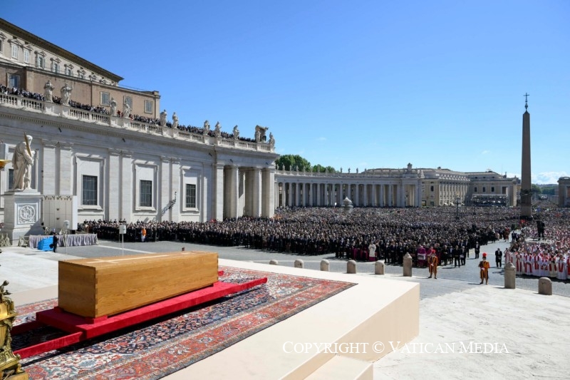 Le Président du CIO aux funérailles du Pape François