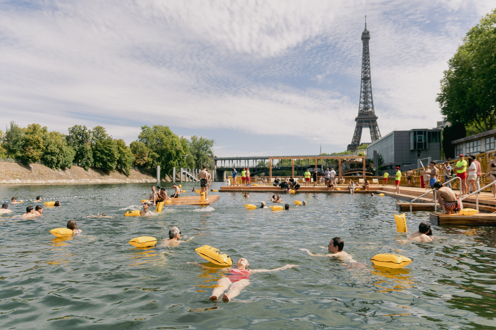 Un an après les Jeux, la baignade dans la Seine s&rsquo;ouvre au public