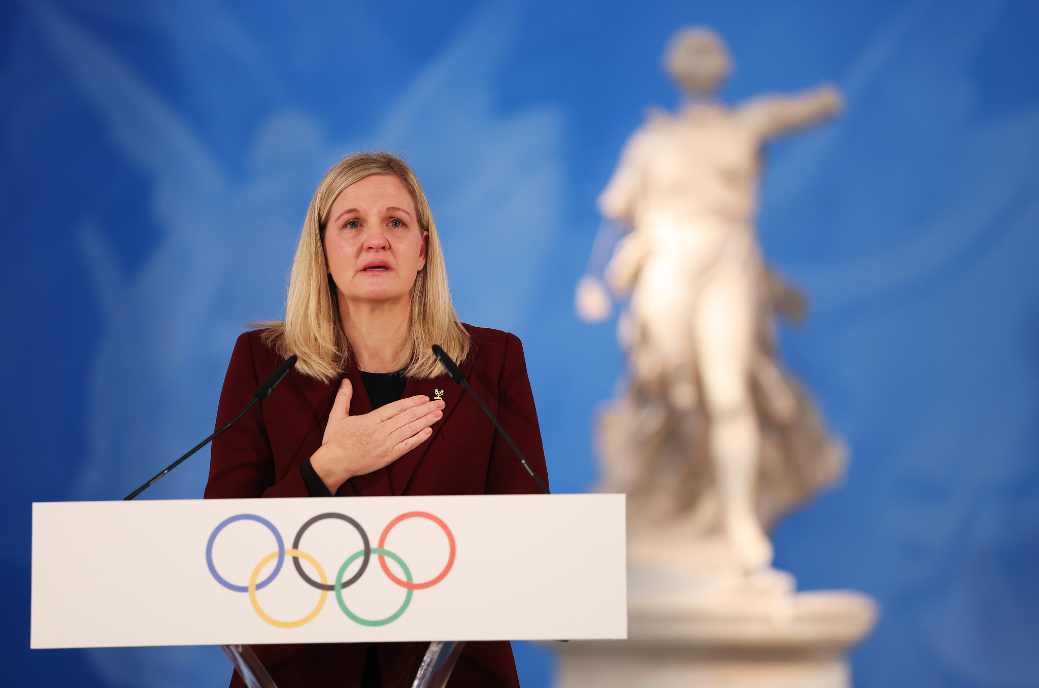 L&rsquo;émotion de Kirsty Coventry lors de la Cérémonie d&rsquo;allumage de la flamme olympique